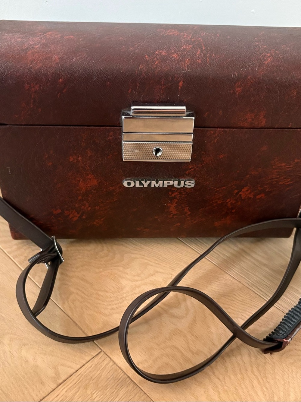 Vintage Olympus Hard Camera Case in Synthetic Brown Leather